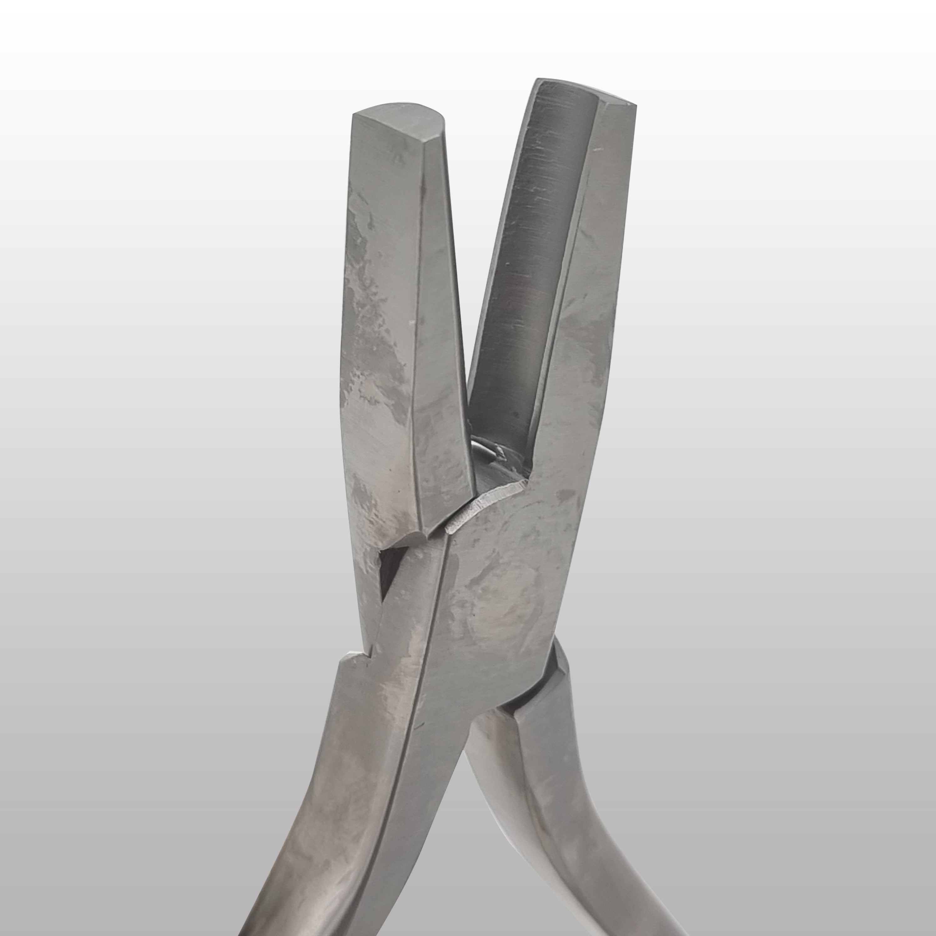 Hollow Chop ( De La Rosa ) Plier